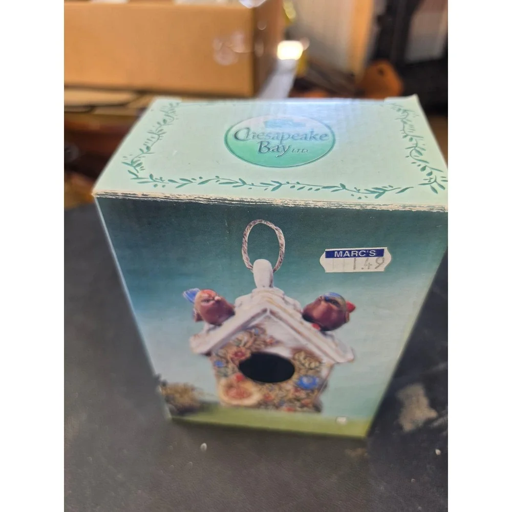 Chesapeake Bay Ltd Ceramic Birdhouse Ornament Floral Birds Figurine with Box